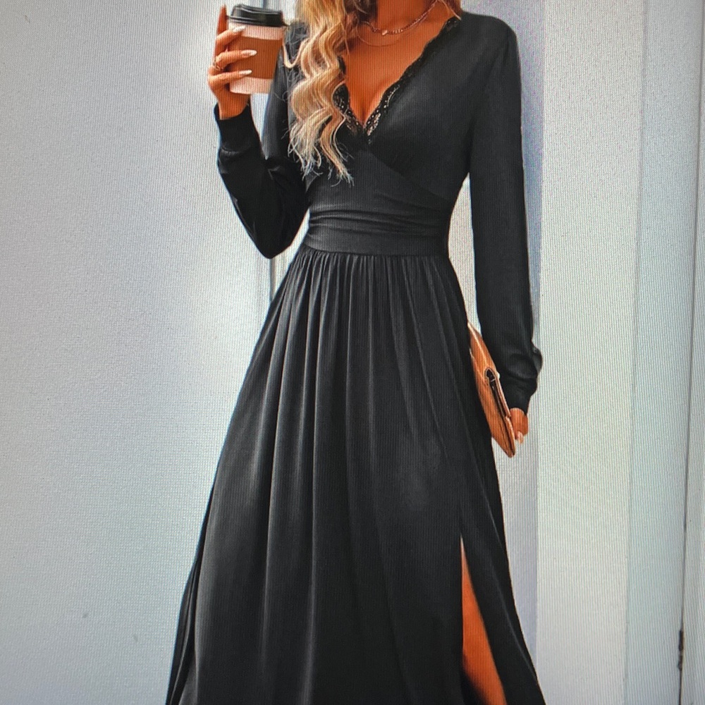 Elegant Black Long Sleeve V-Neck Maxi Dress